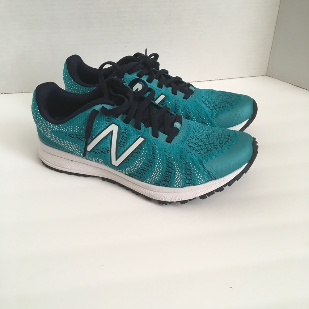 Womens New Balance Shoe